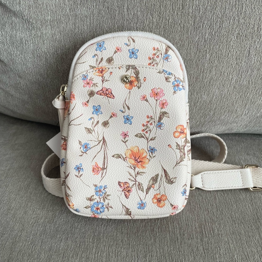 NWT Floral Crossbody Purse
